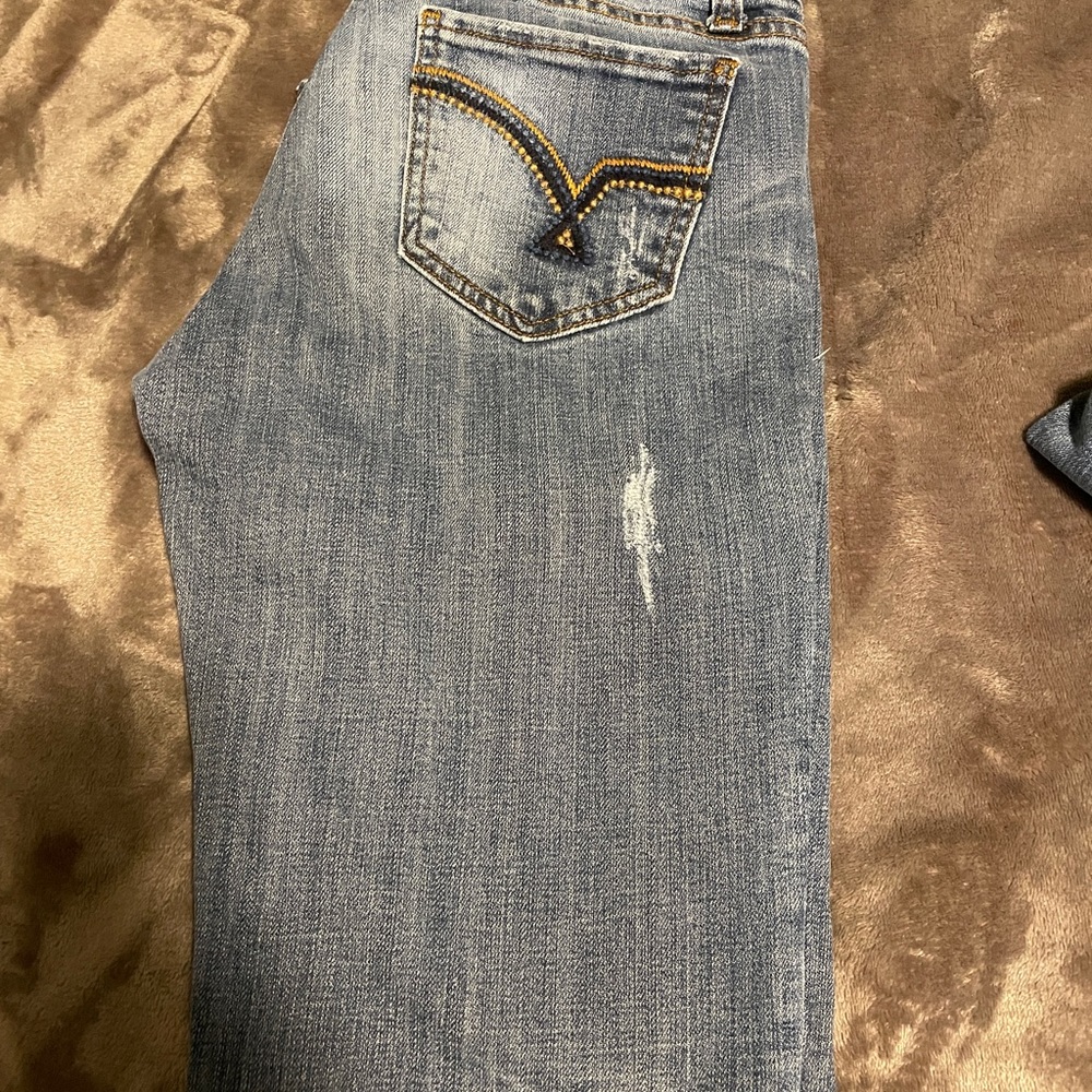 Mildly ripped junior jeans